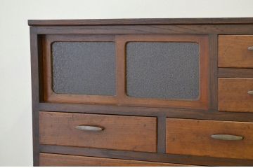 アンティーク家具　★前面欅!ダイヤガラスアンティークチェスト(箪笥)