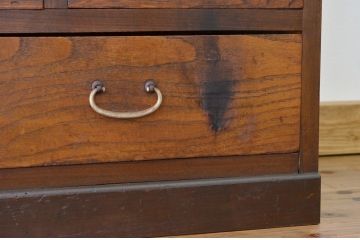 アンティーク家具　☆古い木の二段重ねダイヤガラス収納棚(食器棚)