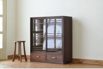 アンティーク家具　古い木のシンプルな引き出し付き収納棚