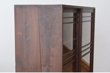 アンティーク家具　古い木のシンプルな引き出し付き収納棚