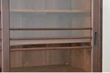 アンティーク家具　古い木のシンプルな引き出し付き収納棚