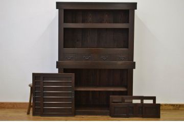 アンティーク家具　古いお家の重厚な四尺水屋箪笥(タンス・アンティーク)