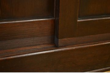 アンティーク家具　古いお家の重厚な四尺水屋箪笥(タンス・アンティーク)