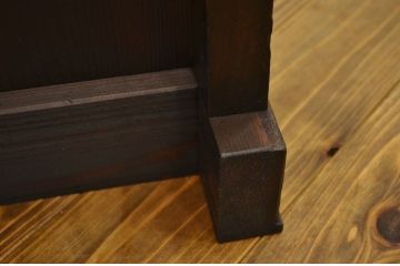 アンティーク家具　古いお家の重厚な四尺水屋箪笥(タンス・アンティーク)