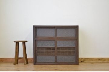 アンティーク家具　古い木のダイヤガラス収納棚(食器棚)