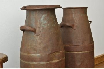 アンティーク 古いミルク缶・牛乳缶2個セット?昭和レトロ シャビー