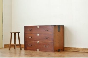 アンティーク家具　アンティーク前面欅のシンプルなチェスト?(たんす・箪笥)