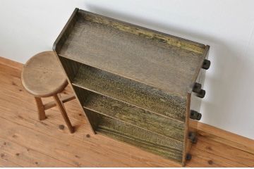 レトロ家具　アンティーク古い木のシンプルな本棚(飾り棚・昭和レトロ)