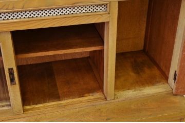 レトロ家具　☆昭和レトロ モダンな食器棚テーブル付き(収納棚)
