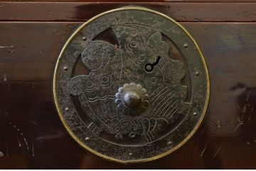 アンティーク家具　☆古民具　骨董　素敵な金具(蝶覆輪)の会津箪笥