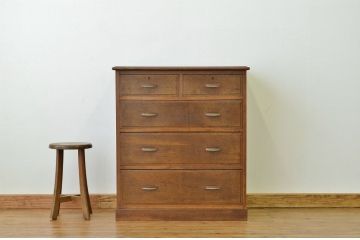 アンティーク家具　アンティーク　古いお家のシックなチェスト(タンス、ドロワー)