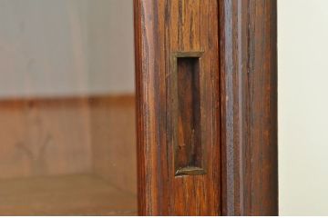 アンティーク家具　アンティーク 古い栗材の脚付き収納棚?