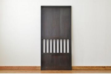 使い込まれたアンティーク格子帯戸(引き戸・扉)