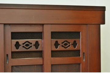 アンティーク家具　古民具 骨董 造りのとても良い変わり型水屋箪笥(のぼり付き)