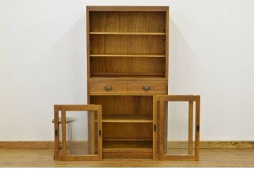 レトロ家具　☆昭和レトロ　ナラ材のモールガラス二段重ね収納棚(食器棚)