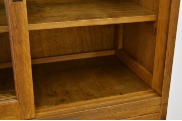 レトロ家具　☆昭和レトロ　ナラ材のモールガラス二段重ね収納棚(食器棚)