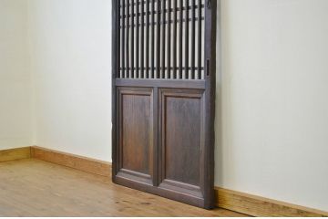 ★古民具・骨董 古い木のガラス入り格子引き戸(ガラス戸)