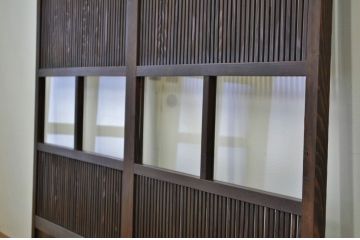 ★古民具・骨董 古い木のガラス格子戸2枚セット(引き戸・建具)