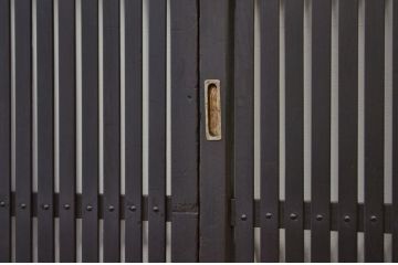 ★古民具・骨董 シックな格子戸2枚セット(引き戸・建具)