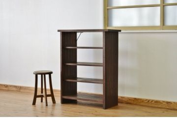 アンティーク家具　★アンティーク　厚みのある無垢材の飾り棚(陳列棚)