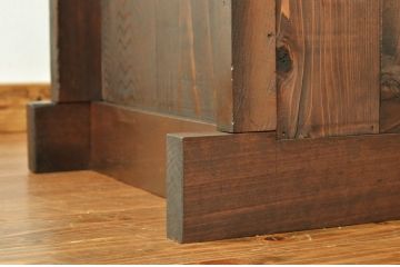 アンティーク家具　重厚なアンティーク水屋箪笥　サイドボード