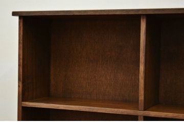 アンティーク家具　アンティーク 古い木のシンプルな飾り棚(本棚)
