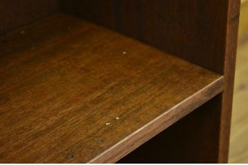 アンティーク家具　アンティーク 古い木のシンプルな飾り棚(本棚)