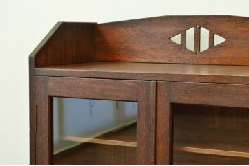 アンティーク家具　アンティーク シックなマス目本箱(書棚・収納棚)