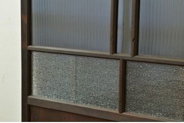 ★アンティーク 古い木のシックなガラス戸1枚(引き戸)
