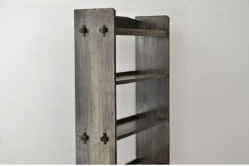 アンティーク家具　★大ぶりでシンプルなアンティーク本棚(飾り棚)