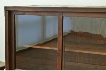 アンティーク家具　アンティーク 古い木の使い込まれた収納棚(食器棚)