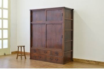 アンティーク家具　古民具・骨董 特大前面欅のアンティーク収納棚(茶箪笥)