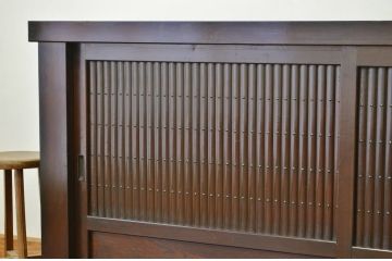 アンティーク家具　古民具・骨董 重厚な水屋箪笥サイドボード