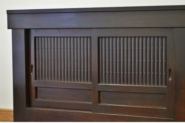 アンティーク家具　古民具・骨董 重厚な近江水屋箪笥サイドボード