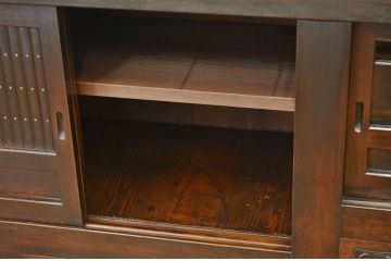 アンティーク家具　古民具・骨董 重厚な近江水屋箪笥サイドボード