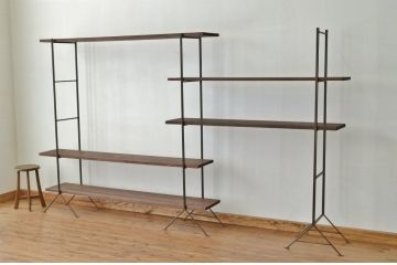 アンティーク家具　☆アイアンの薄型飾り棚(大)(陳列棚)