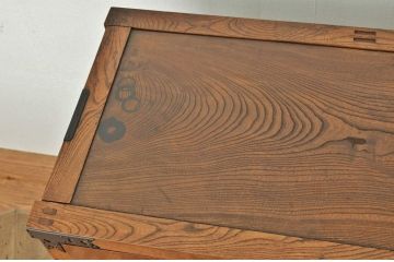 アンティーク家具　古民具・骨董　総欅!玉杢の贅を尽くした造り込みの帳場箪笥(たんす・タンス)