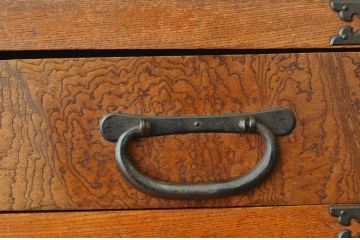 アンティーク家具　古民具・骨董　総欅!玉杢の贅を尽くした造り込みの帳場箪笥(たんす・タンス)
