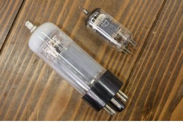 ジャンク品!古いナショナル真空管テレビF14-Q1