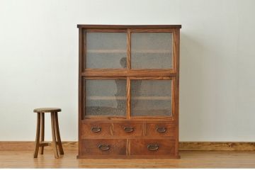 アンティーク家具　貴重な黒柿と前面欅の結霜ガラス収納棚(茶箪笥・アンティーク)