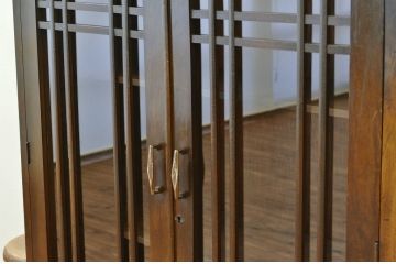 アンティーク家具　アンティーク古い木の格子扉本箱(収納棚・ブックケース)