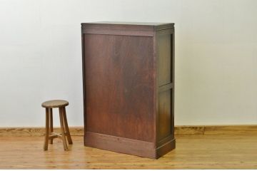アンティーク家具　アンティーク古い木の格子扉本箱(収納棚・ブックケース)