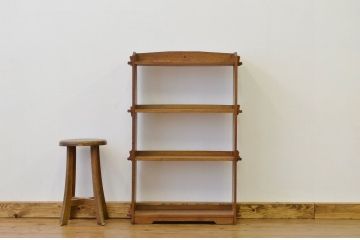アンティーク家具　素敵なデザイン!古い栓材の象嵌入りアンティーク本棚(書棚・飾り棚)