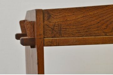 アンティーク家具　素敵なデザイン!古い栓材の象嵌入りアンティーク本棚(書棚・飾り棚)