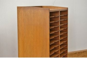 レトロ家具　昭和レトロ 小ぶりな引き出し付きカルテケース?(書類棚)アンティーク