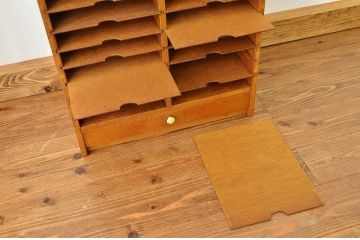 レトロ家具　昭和レトロ 小ぶりな引き出し付きカルテケース?(書類棚)アンティーク