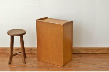 レトロ家具　昭和レトロ 小ぶりな引き出し付きカルテケース?(書類棚)アンティーク