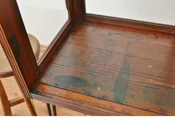 アンティーク家具　人気の縦型!古い木の鉄脚ガラスケース(ショーケース)