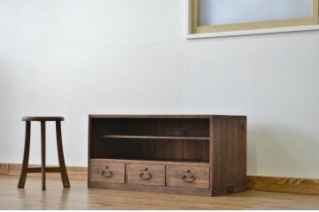 アンティーク家具　アンティーク 古い木の引き出し付きローボード(飾り棚)
