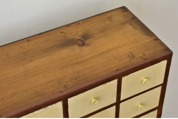 レトロ家具　昭和レトロ かわいいペイントのモールガラス収納棚(鉄脚付き)引き出し